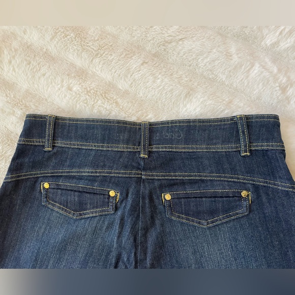 Cache Jeans. - Picture 6 of 11